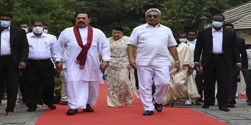 শ্রীলঙ্কার সদ্য বিদায়ী প্রধানমন্ত্রী রাজাপক্ষের দেশত্যাগে আদালতের নিষেধাজ্ঞা॥