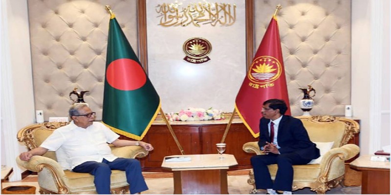 রাষ্ট্রপতির সঙ্গে বশেফমুবিপ্রবি উপাচার্যের সাক্ষাৎ॥   