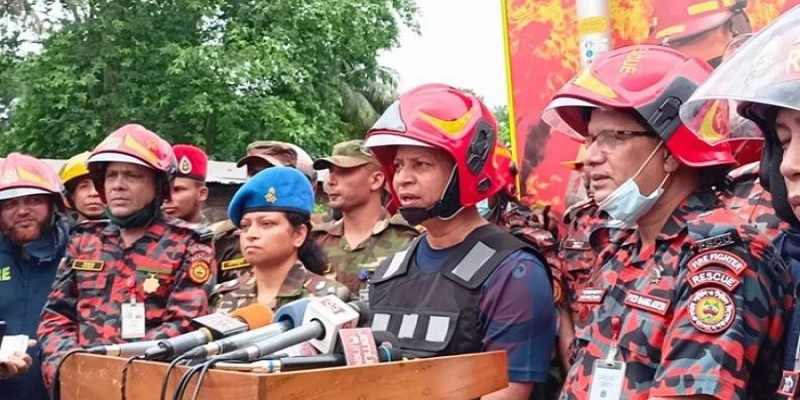 সীতাকুণ্ডে বিস্ফোরণের ঘটনায় ফায়ার সার্ভিসের মহাপরিচালকের শোক।।