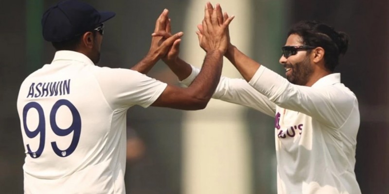 ভারতের বোলিং তোপে প্রথম দিনেই অলআউট অস্ট্রেলিয়া।।