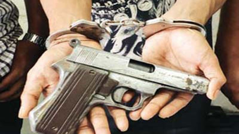 দিনাজপুরে পিস্তলসহ দুই যুবক আটক।।