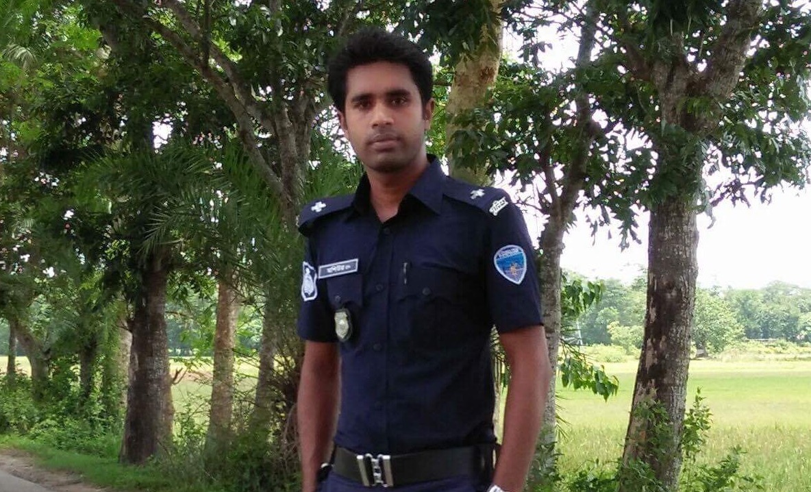 সড়ক দূর্ঘটনায় চট্টগ্রামের রাঙ্গুনিয়া থানার পুলিশ কর্মকর্তা রুমনের মৃত্যু