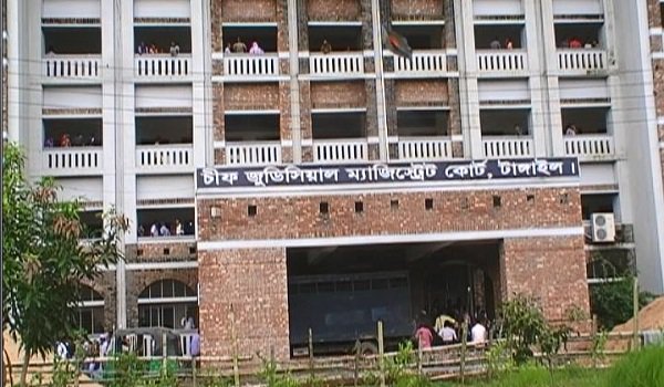 টাঙ্গাইলে সিরিজ বোমা হামলার দায়ে জেএমবির ১৪ জনকে ২০ বছর করে কারাদণ্ড।।   